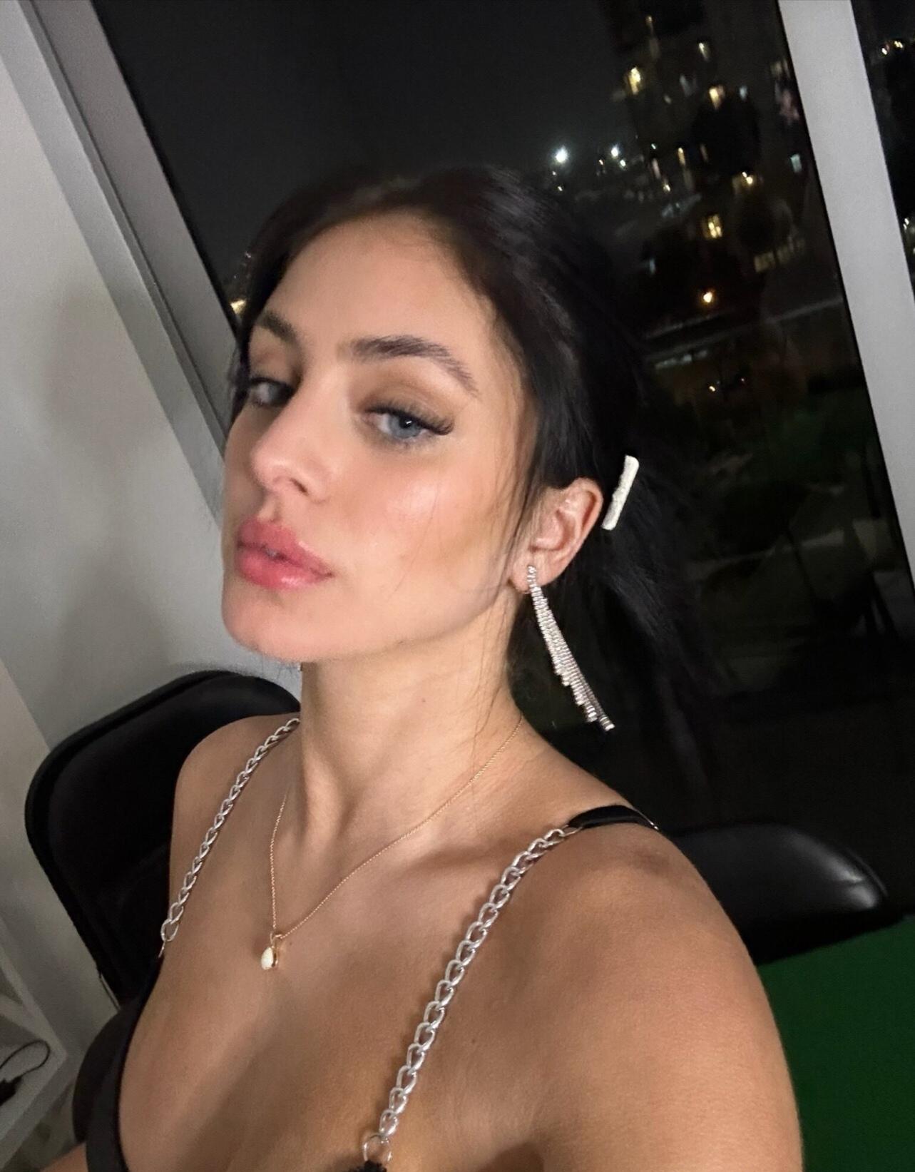 realcamillaara photo