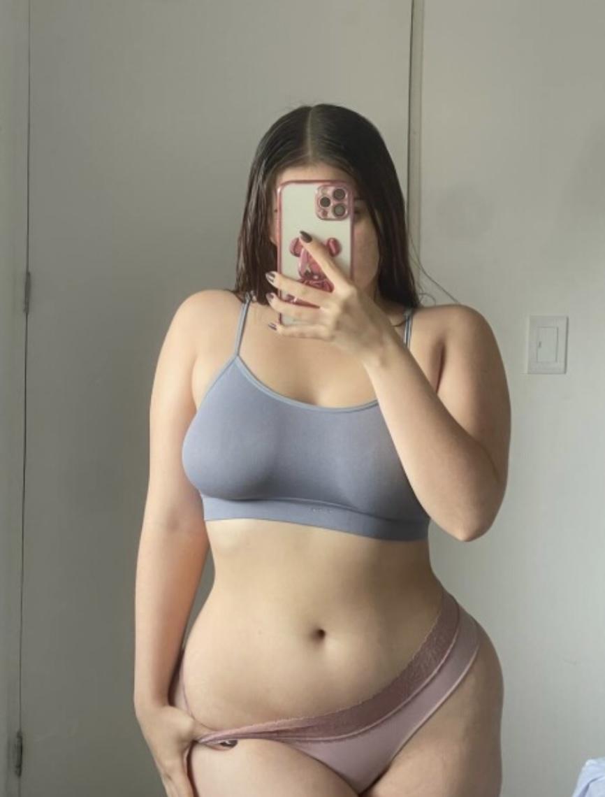 marianahoyosr_only Foto