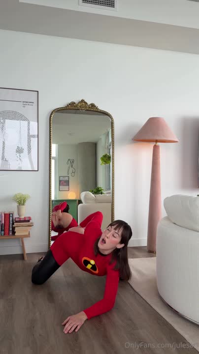 jules_arii video