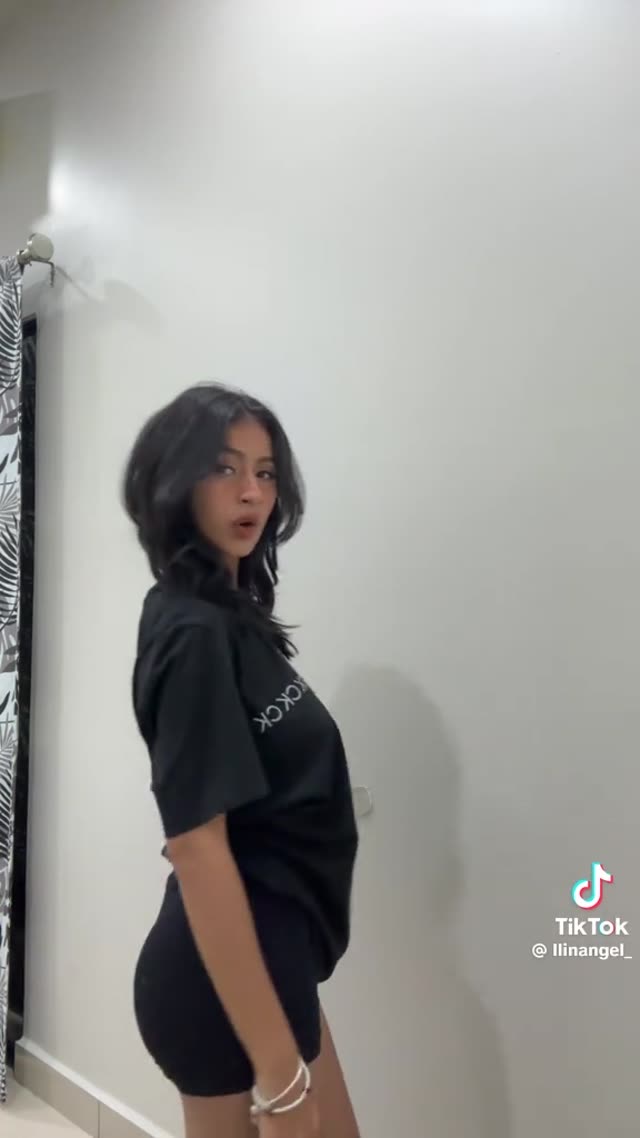 angelinadiiiaz