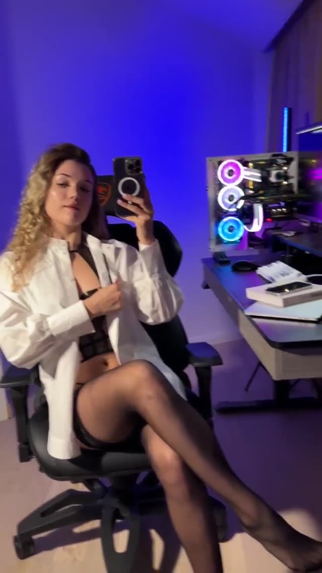 badte4cherr video