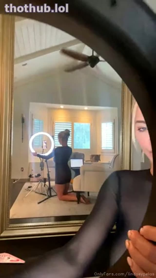 lindseypelas видео