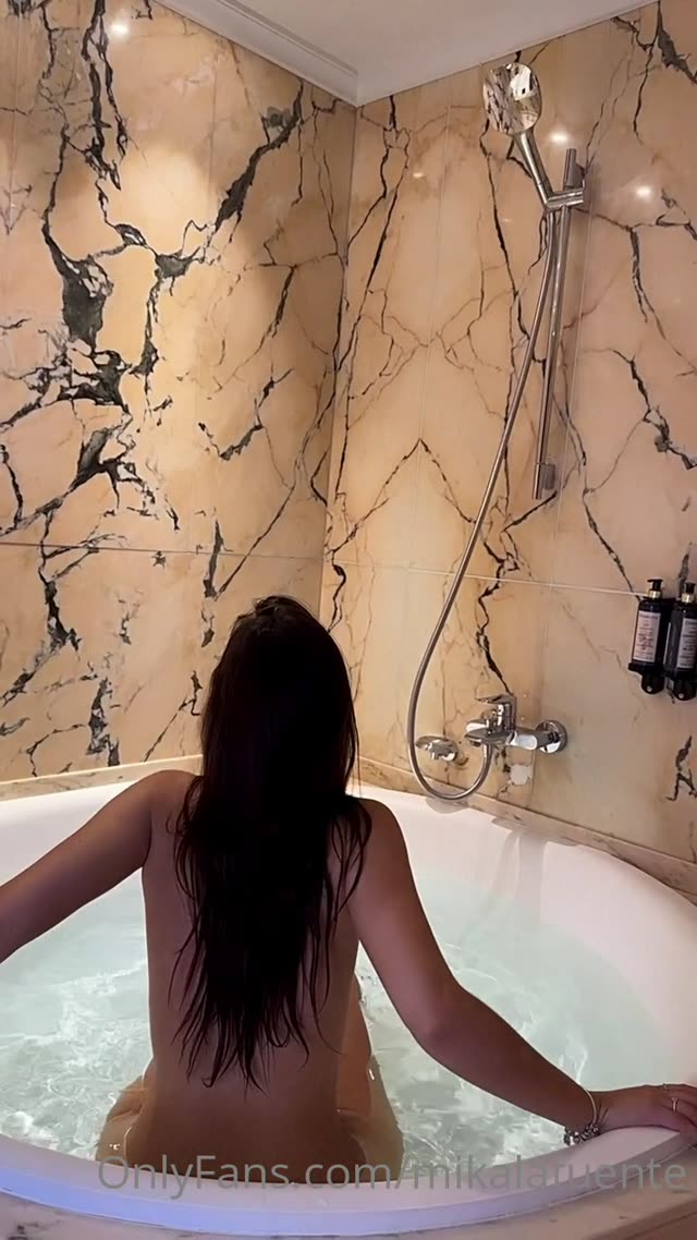 mikaalafuente video