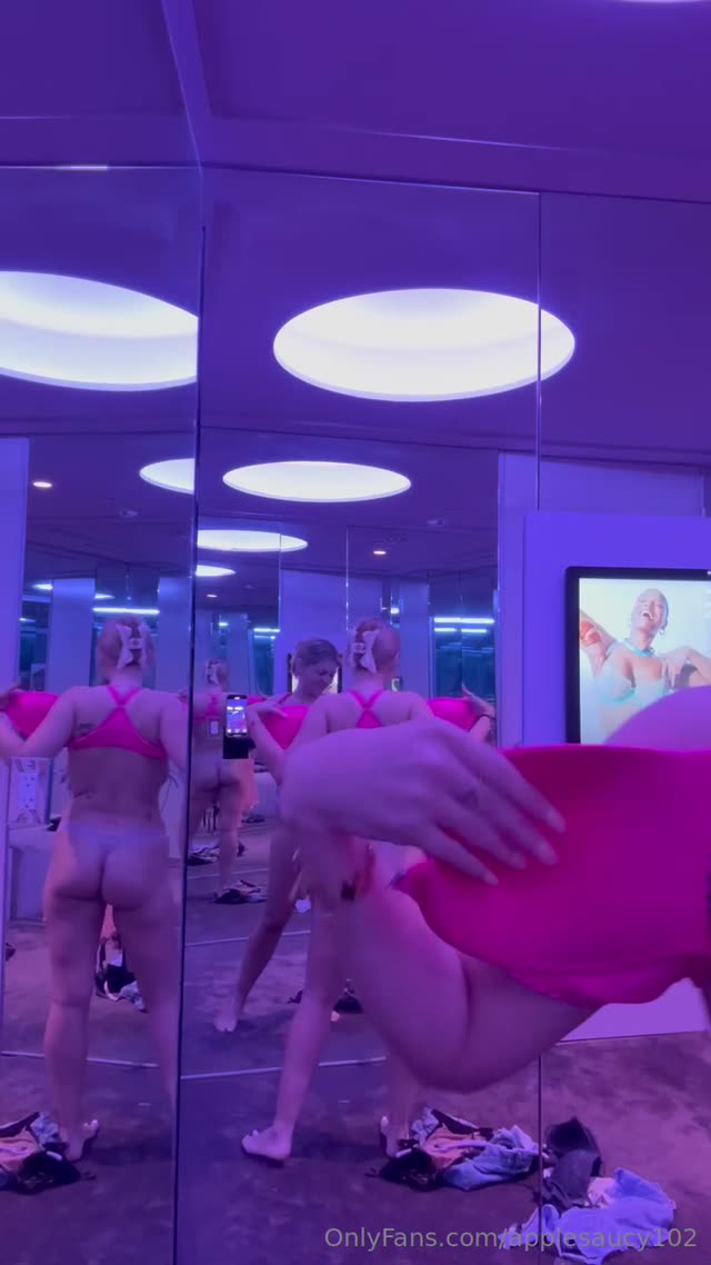 applesaucyy Video