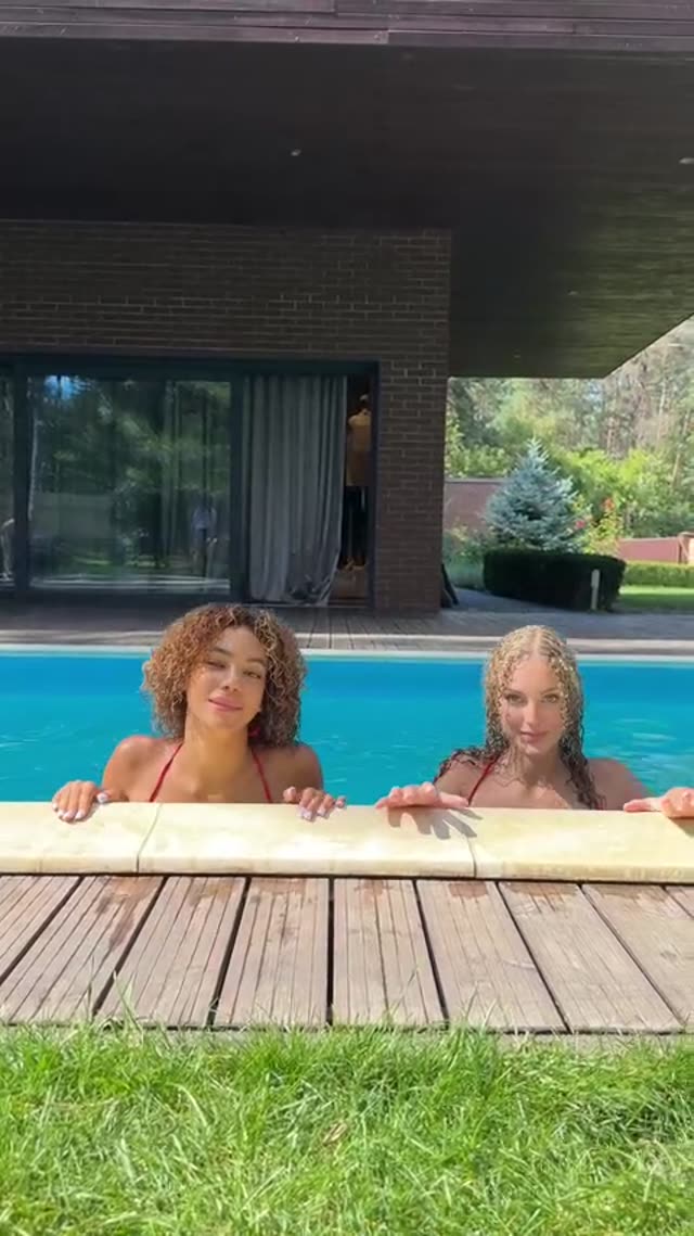 zoeycurly video