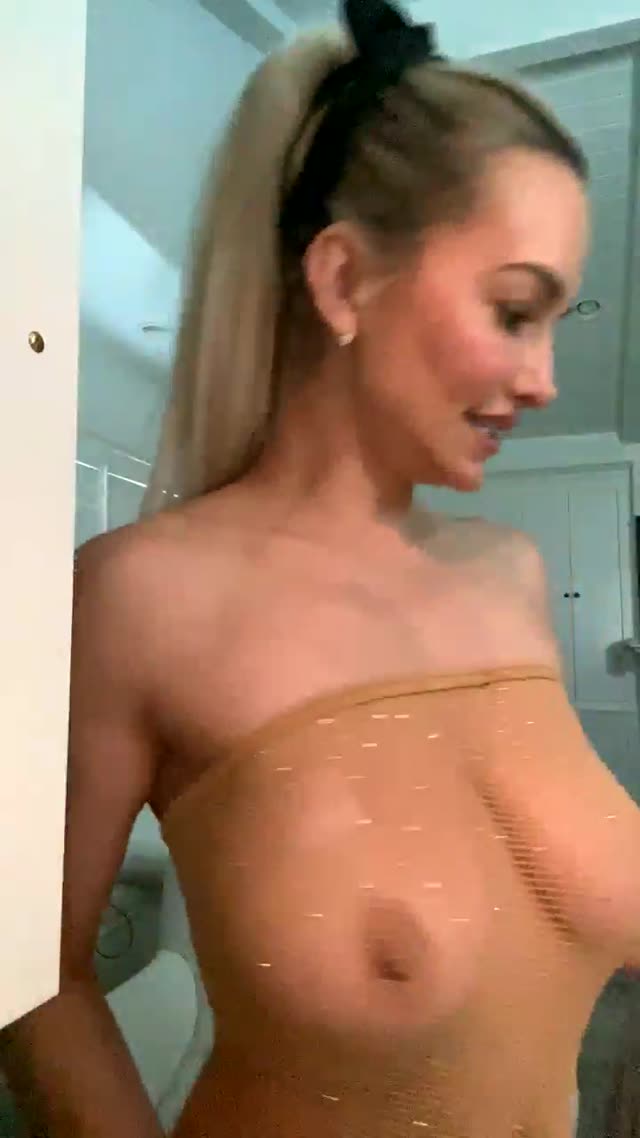 lindseypelas 動画