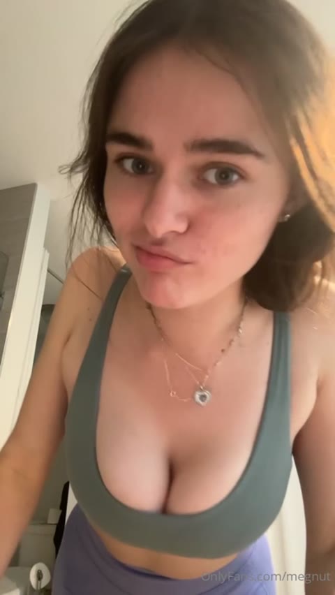 megnutt فيديو