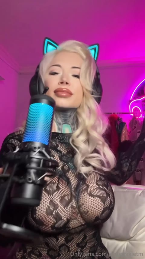 pinuppixie video