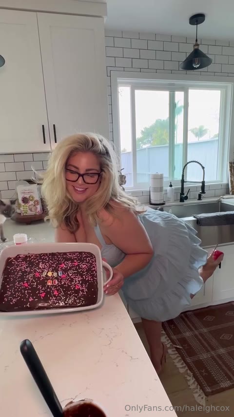 haleighcox video