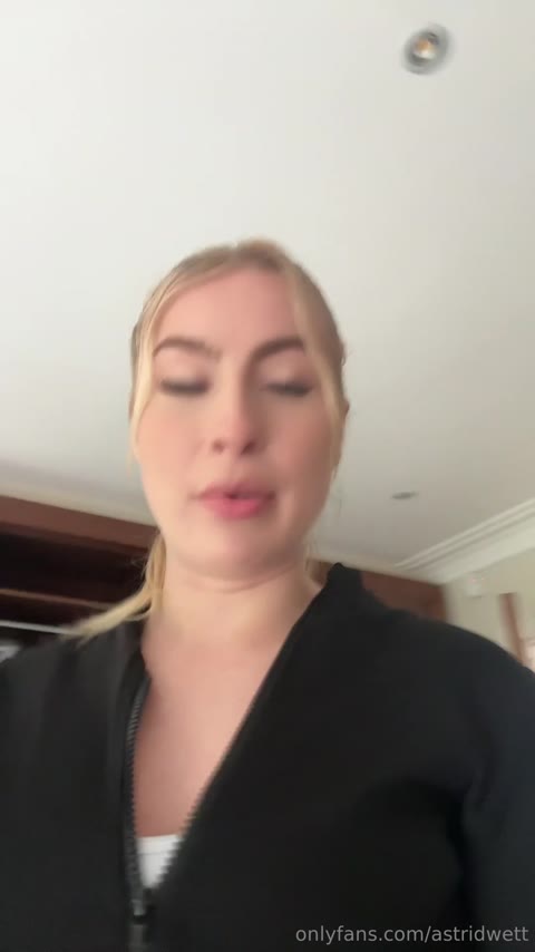 astridwett