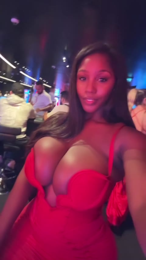 ellietheempress video