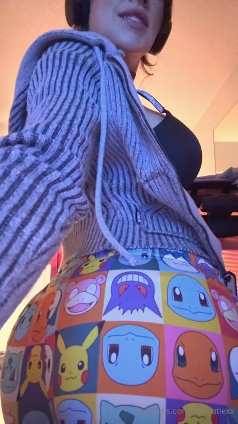 effycutiexx فيديو
