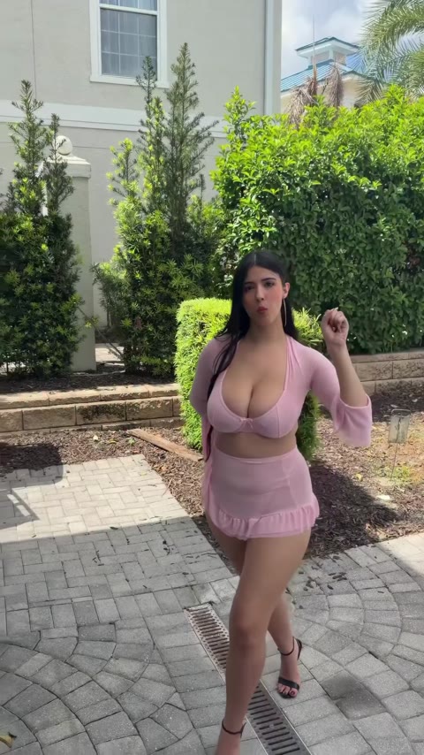 strawberrytaby