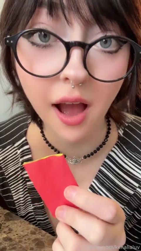 julia.neis video